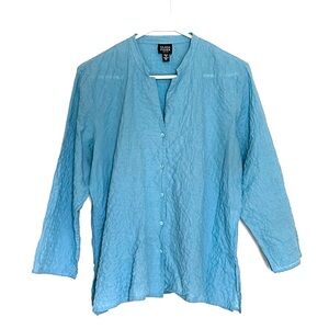 Eileen Fisher lightweight button top